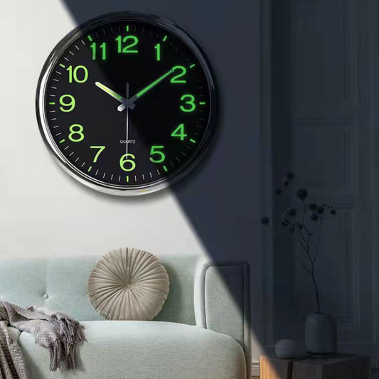 Treviq - Grande horloge murale phosphorescente pour un accent de pièce élégant et pratique