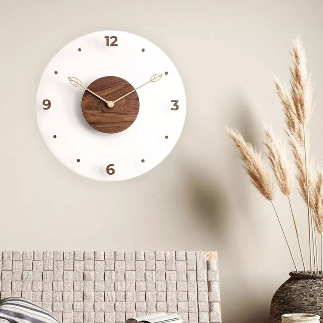Lucis - Horloge murale élégante en acrylique pour un intérieur luxueux et stylé