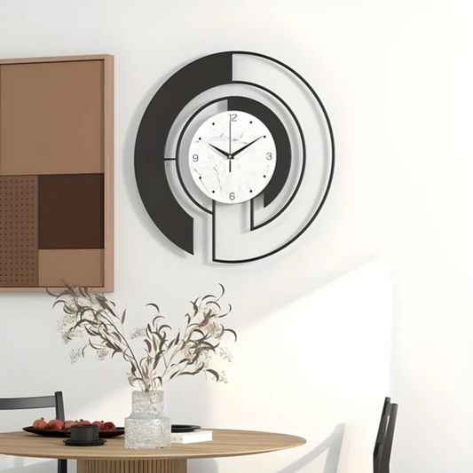 Arc - Horloge murale élégante et épurée pour un intérieur moderne