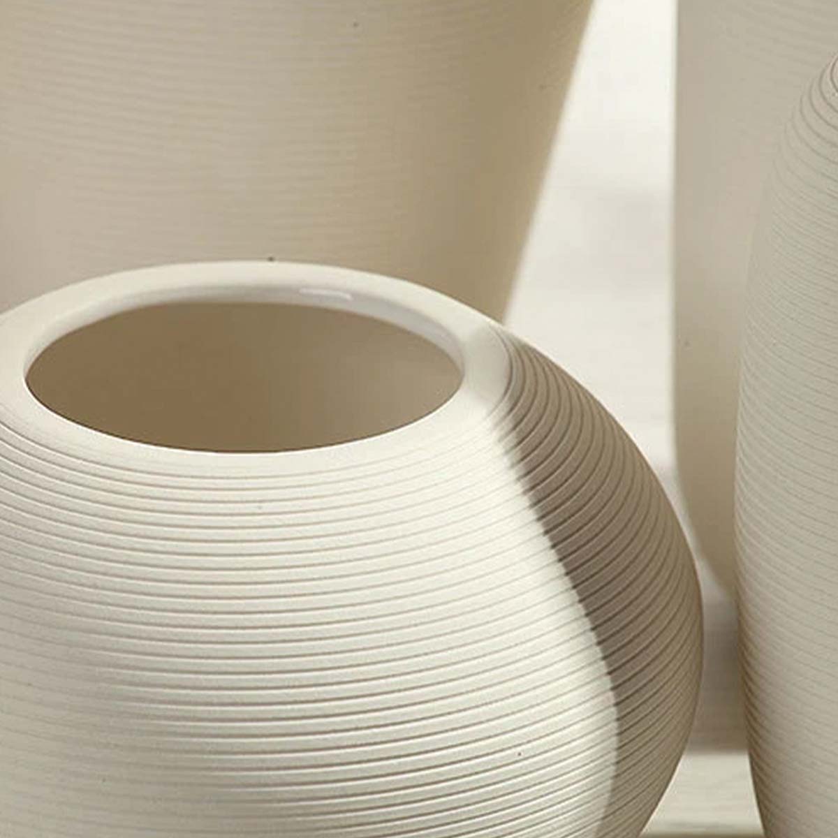 Vases en céramique faits main | Décorations élégantes et uniques pour votre intérieur
