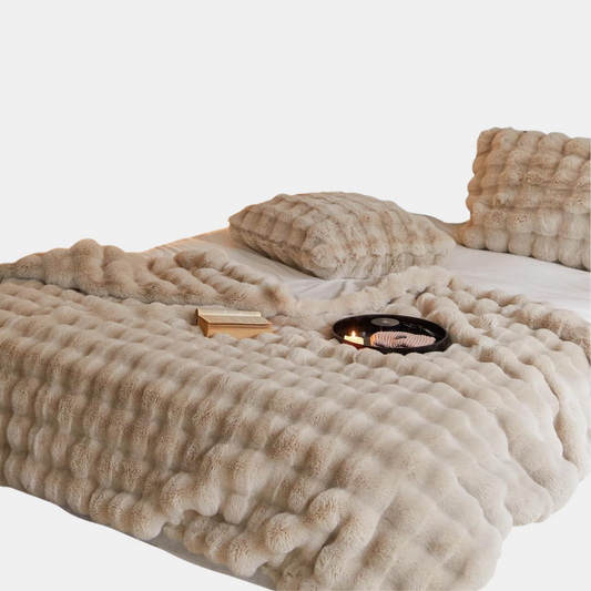 Couverture lestée en fausse fourrure tricotée épaisse luxueuse pour un intérieur moderne et confortable