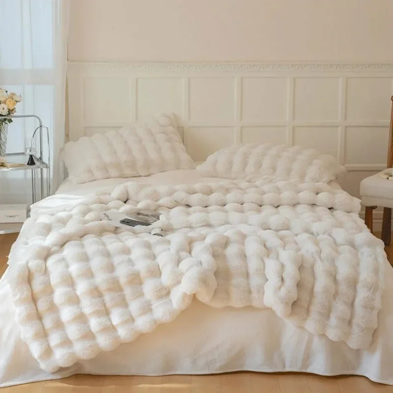 Couverture luxueuse en fausse fourrure double face – Confort ultime, accessoire de maison doux et élégant