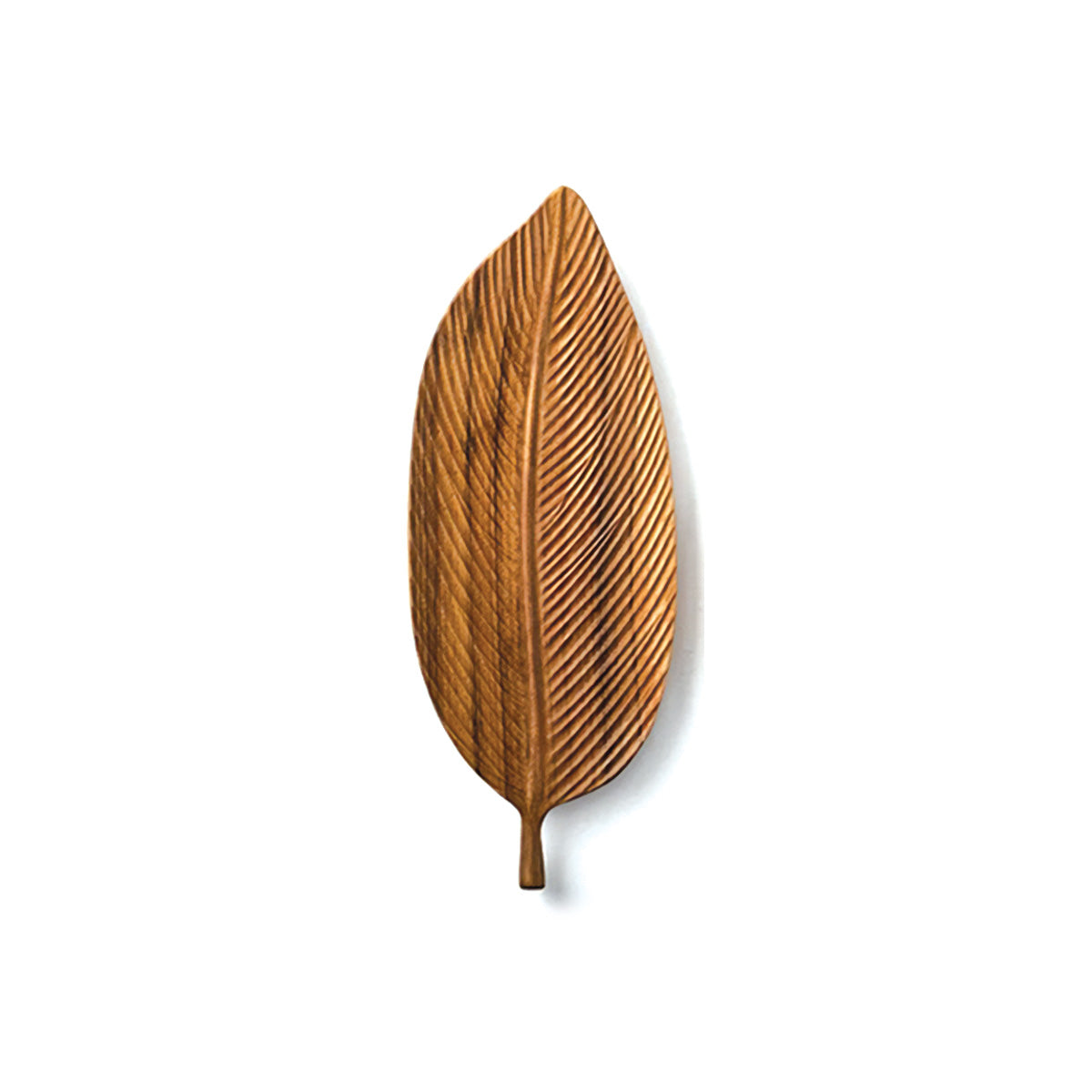 Bol en bois de noyer foncé avec des feuilles