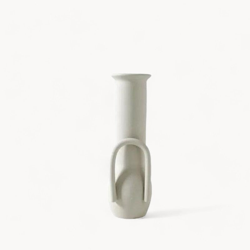 Vase en céramique blanche fait main