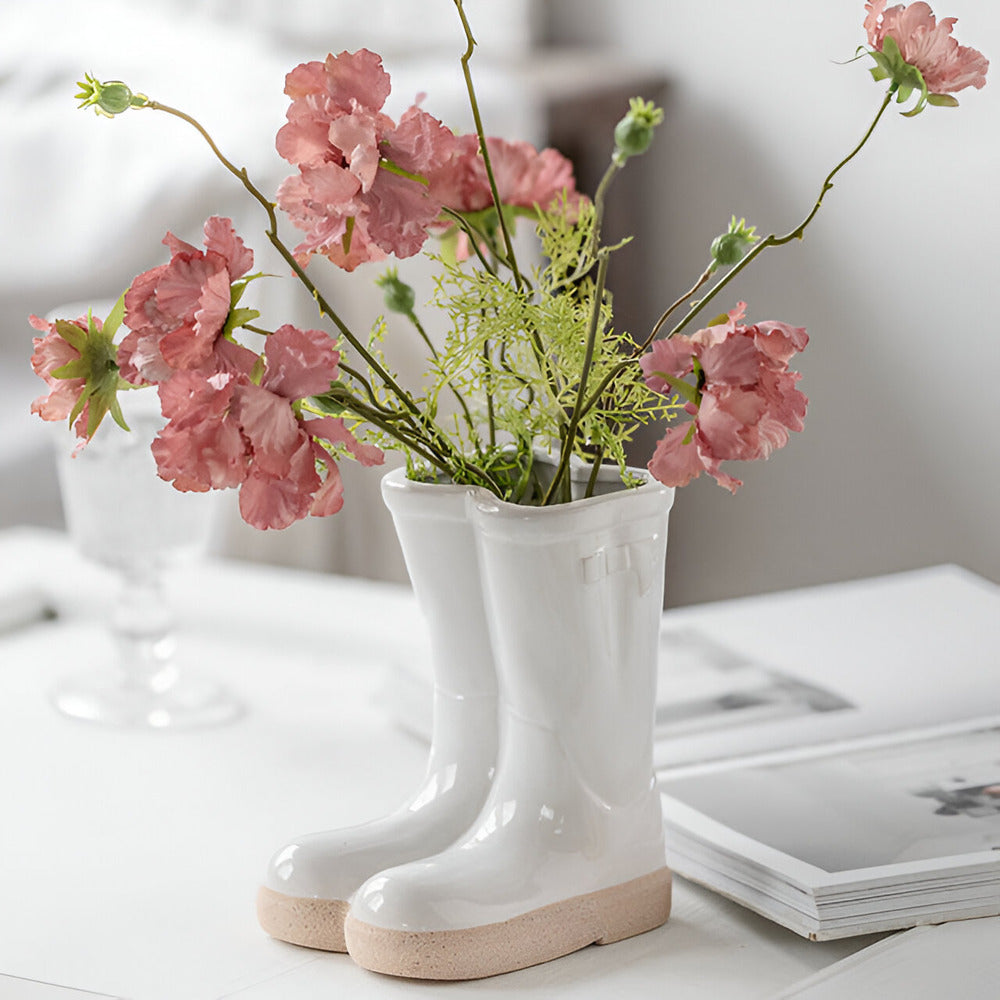 Minthara - beau vase en céramique en forme de botte unique pour une décoration élégante