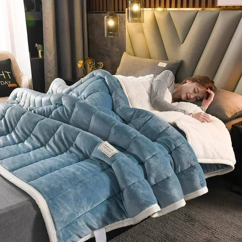 Couverture de luxe en polaire corail douce – Plaid chaud et confortable en flanelle pour l'automne et l'hiver