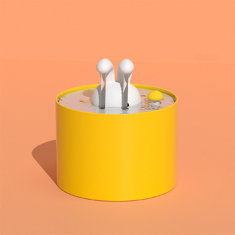 Distributeur d'eau élégant pour un lapin sain et heureux