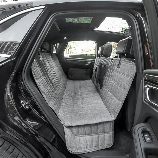 Ensemble étanche pour chien pour un voyage sûr et sec en voiture