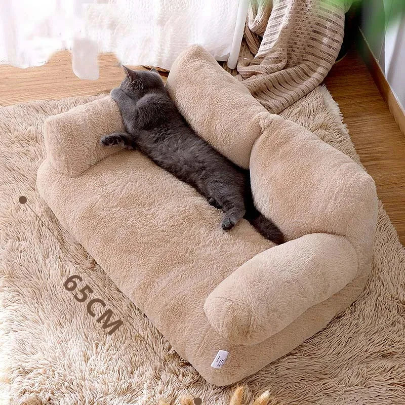 Lit de luxe pour chat pour se blottir au chaud en hiver et confort ultime