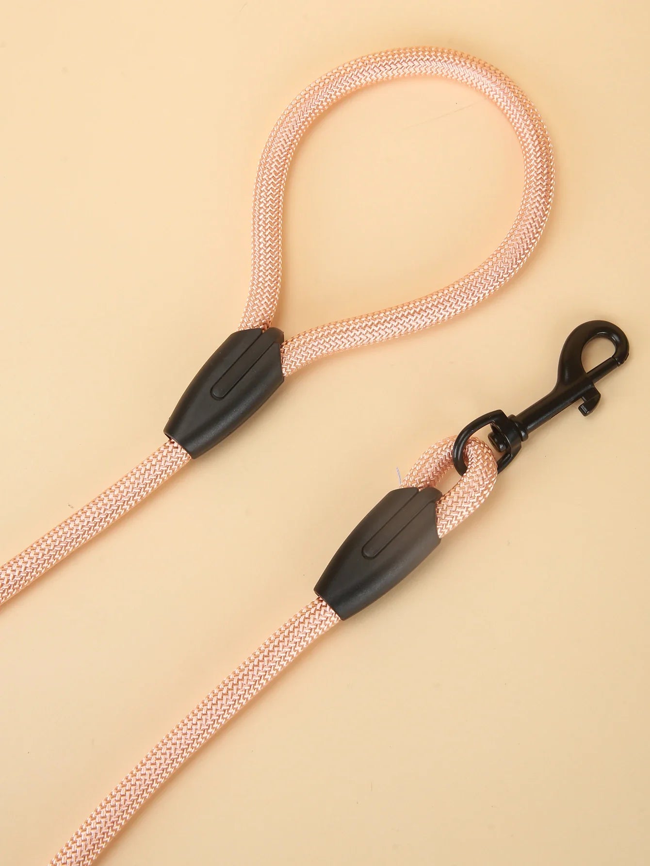 Laisse ronde confortable pour chien avec harnais inclus pour une promenade facile