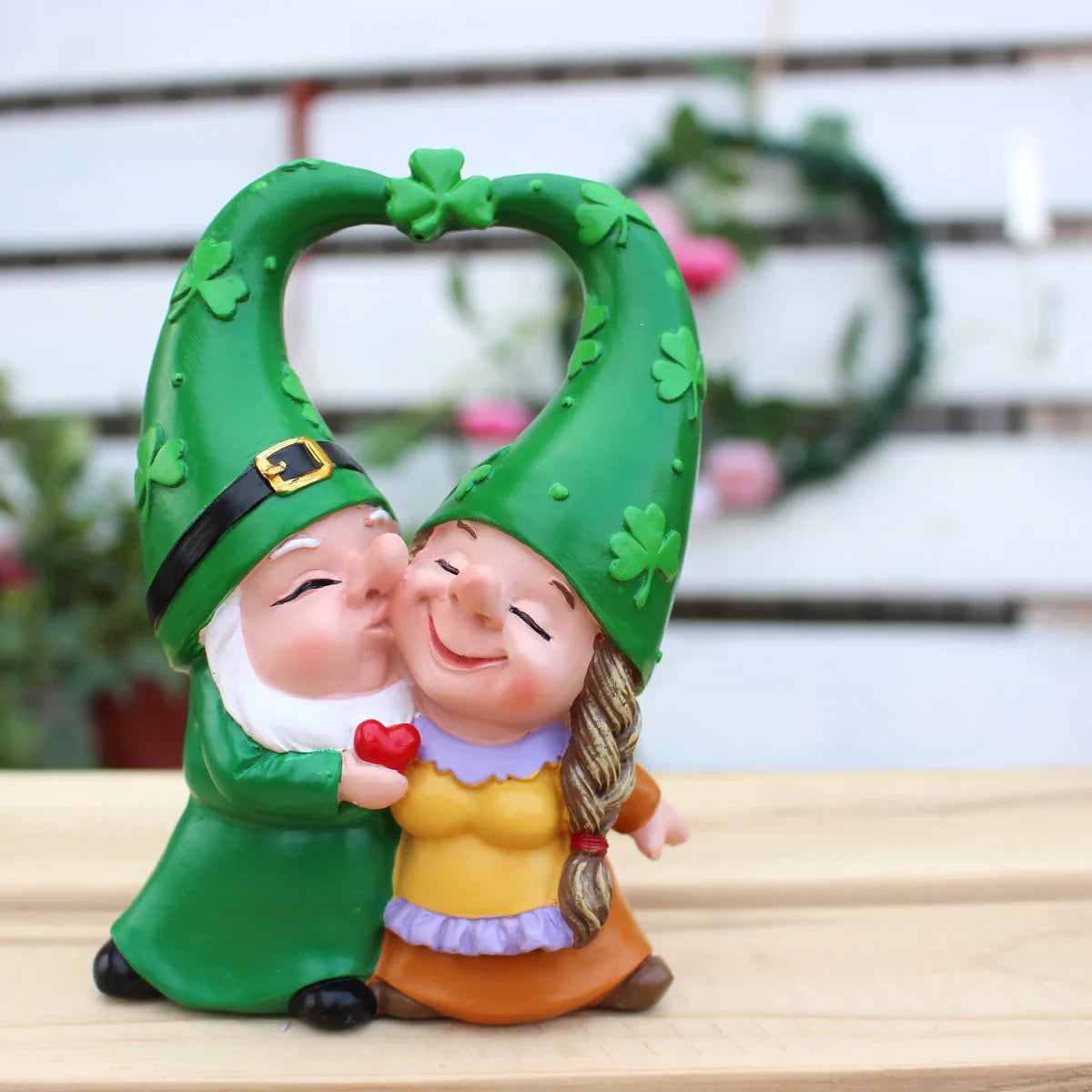 Sabinae - Figurine de gnome charmante pour décoration de jardin et de fête - Résine faite main pour une atmosphère enchanteresse