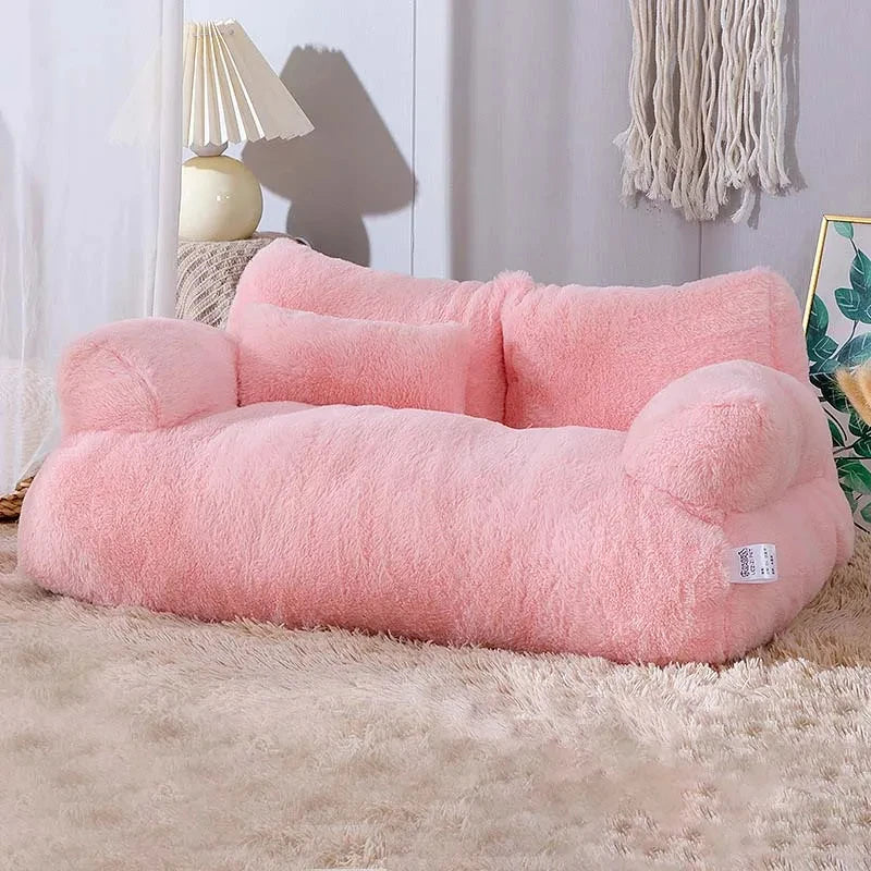 Lit de luxe pour chat pour se blottir au chaud en hiver et confort ultime