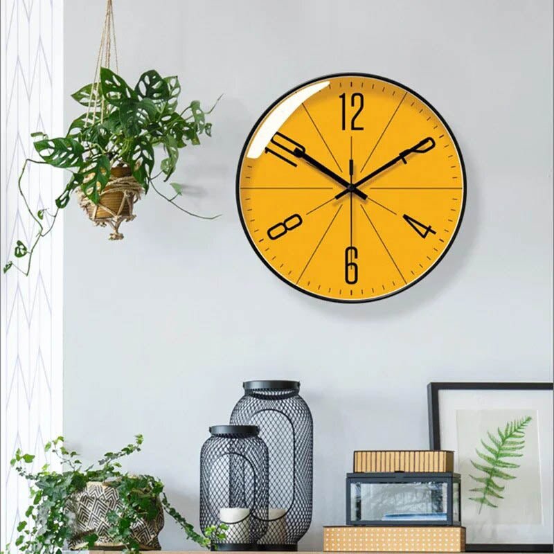 Marcia - Horloge murale moderne au design minimaliste élégant