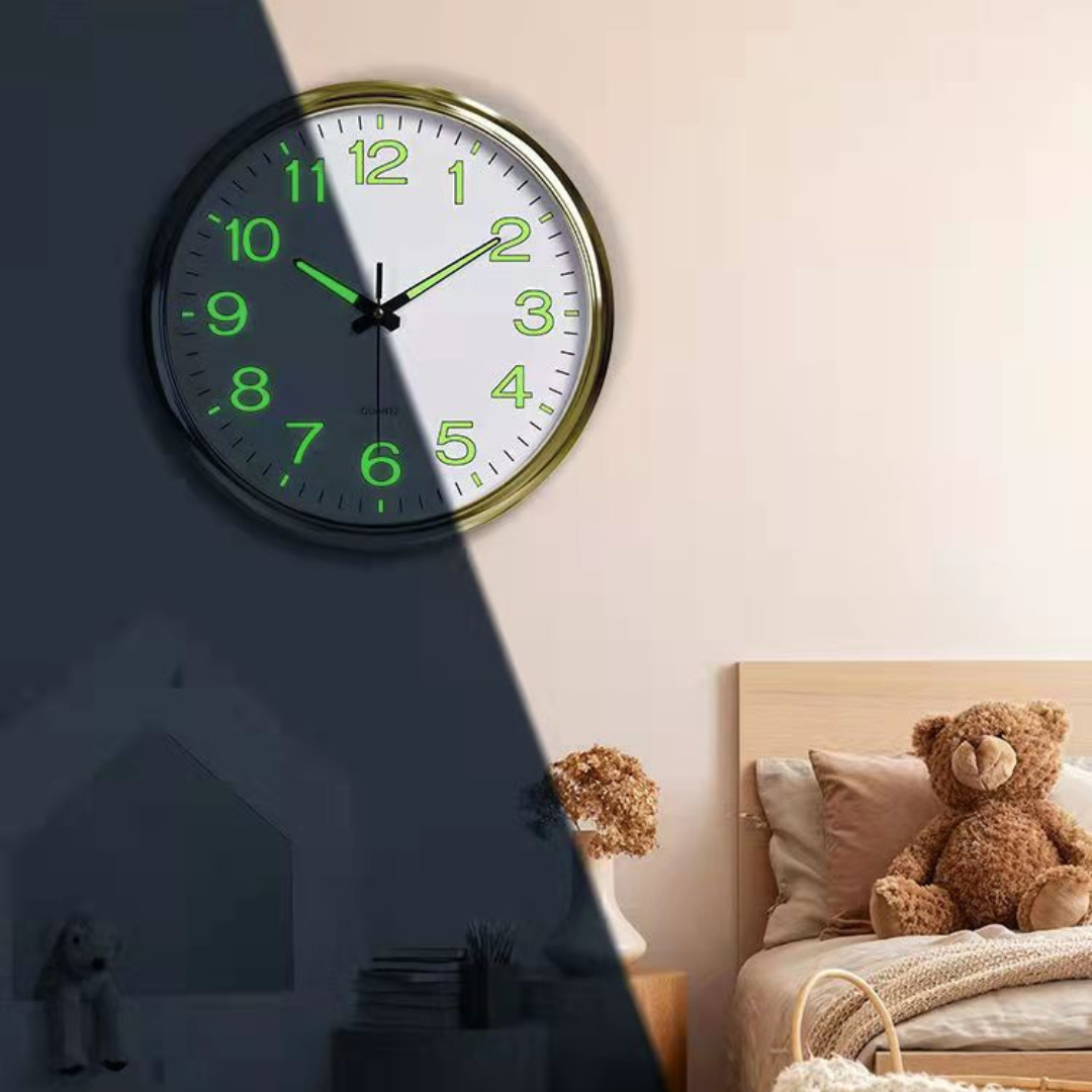 Treviq - Grande horloge murale phosphorescente pour un accent de pièce élégant et pratique