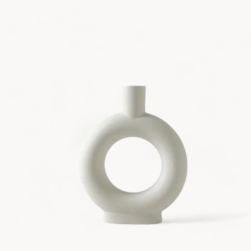 Vase en céramique blanche fait main