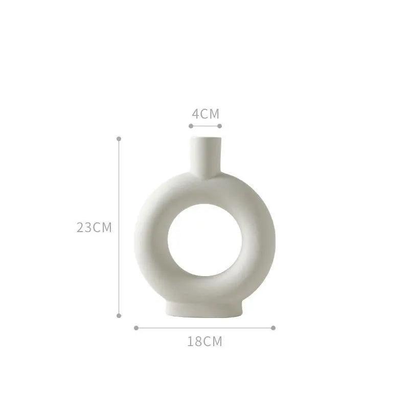 Vase en céramique blanche fait main