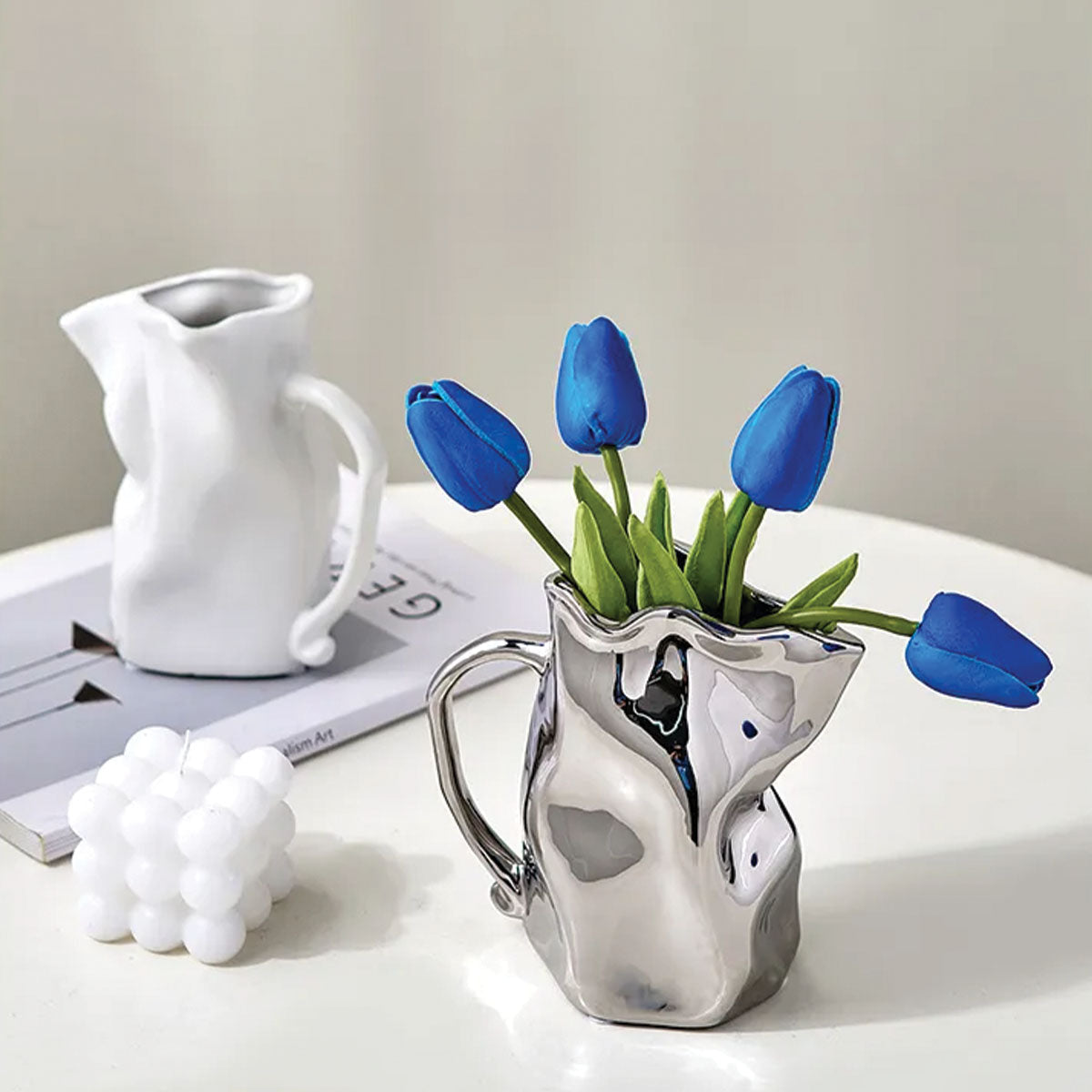 Vase plié en forme de tasse à café