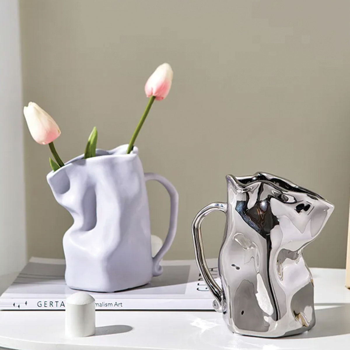 Vase plié en forme de tasse à café