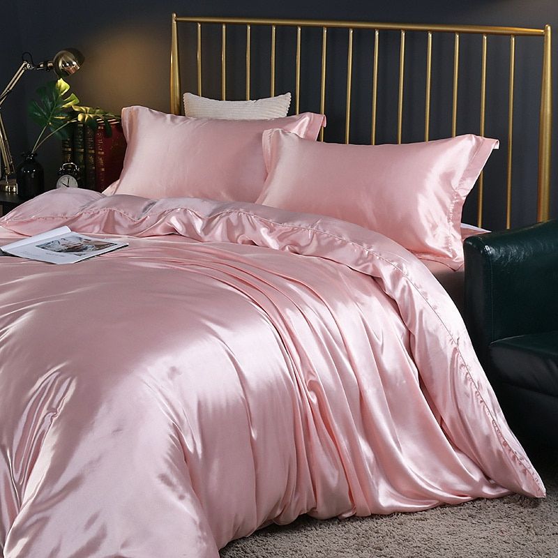 Ensemble de literie élégant en satin de soie 4 pièces comprenant une housse de couette, un drap-housse et des taies d'oreiller pour un confort ultime
